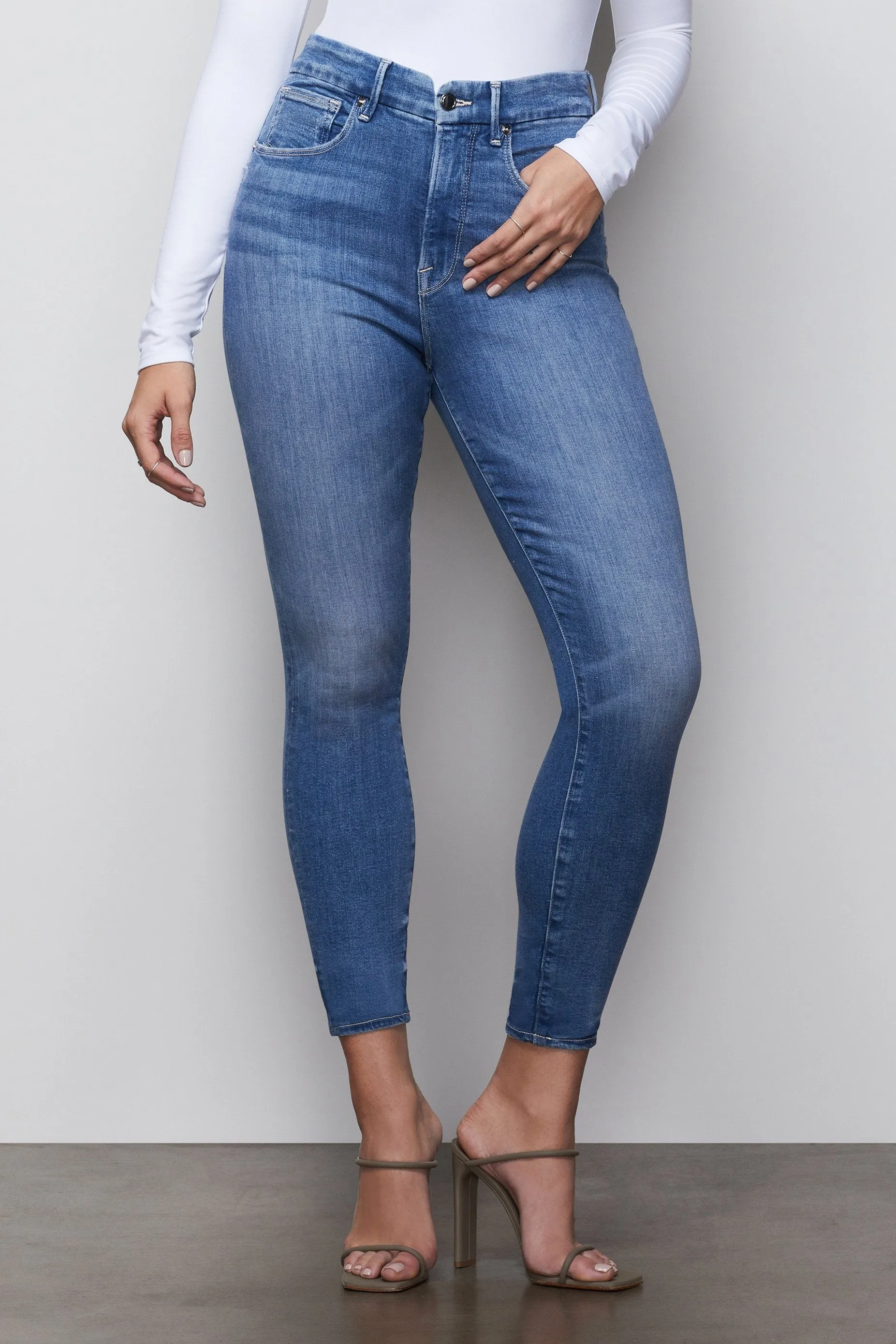 GOOD WAIST CROP NOTCHED WAISTBAND | BLUE396