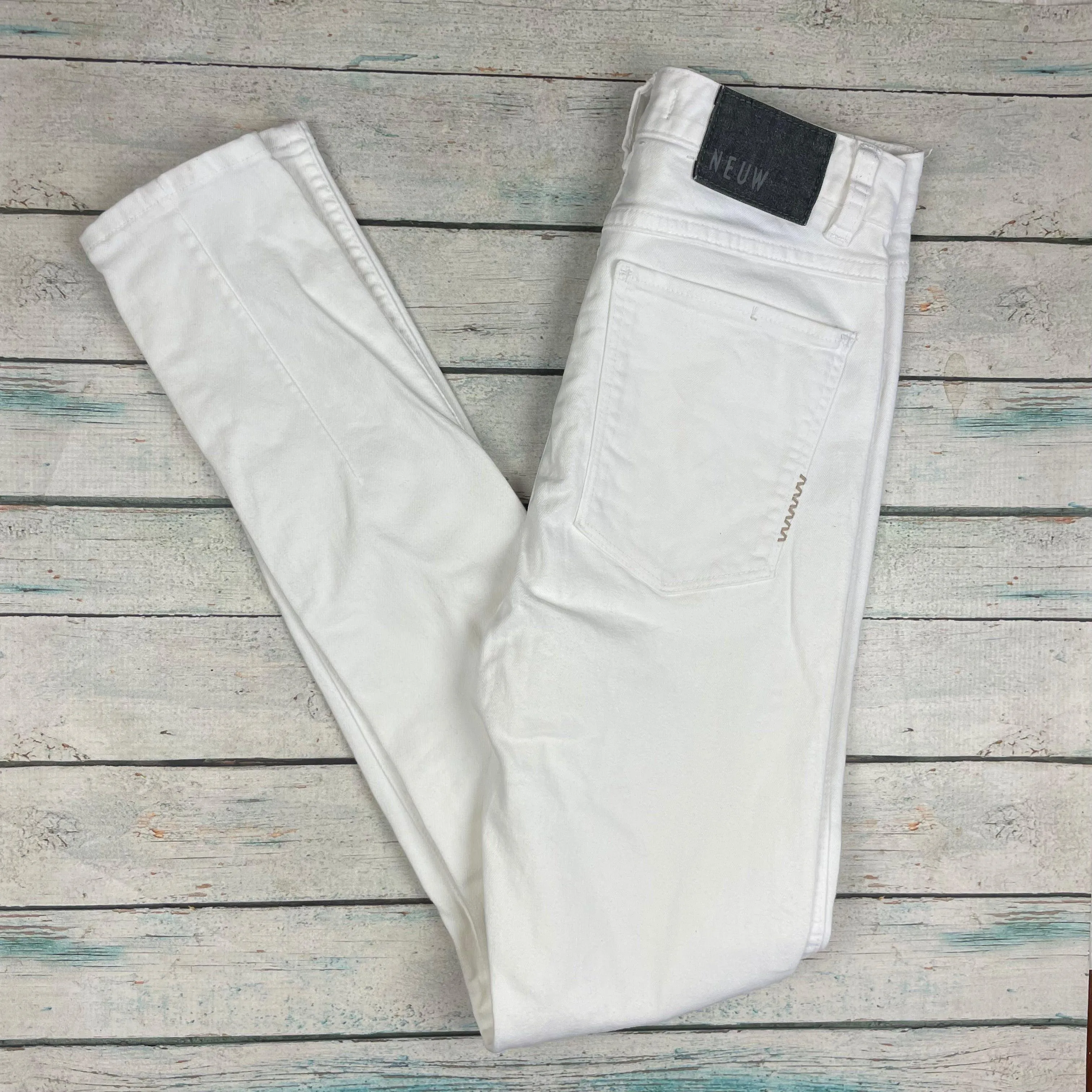 NEUW 'Marilyn' High Skinny White Stretch Jeans - Size 24 or 6 AU