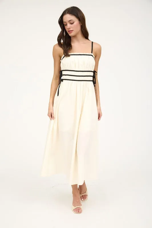 RUCHED CONTRAST DETAIL SPAGHETTI STRAP MIDI DRESS